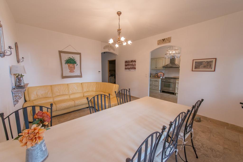 La Treille Et L'Impasse Hotel Ansouis Kamer foto