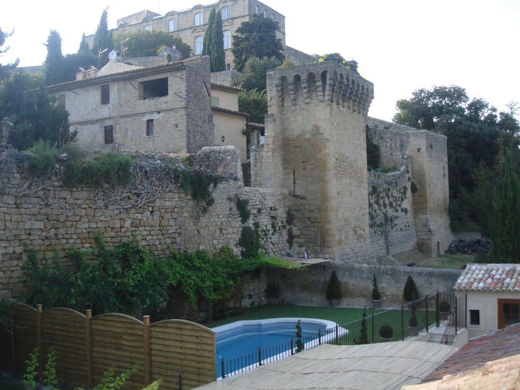 La Treille Et L'Impasse Hotel Ansouis Buitenkant foto
