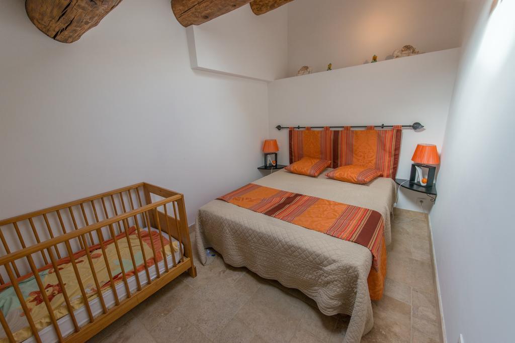 La Treille Et L'Impasse Hotel Ansouis Kamer foto