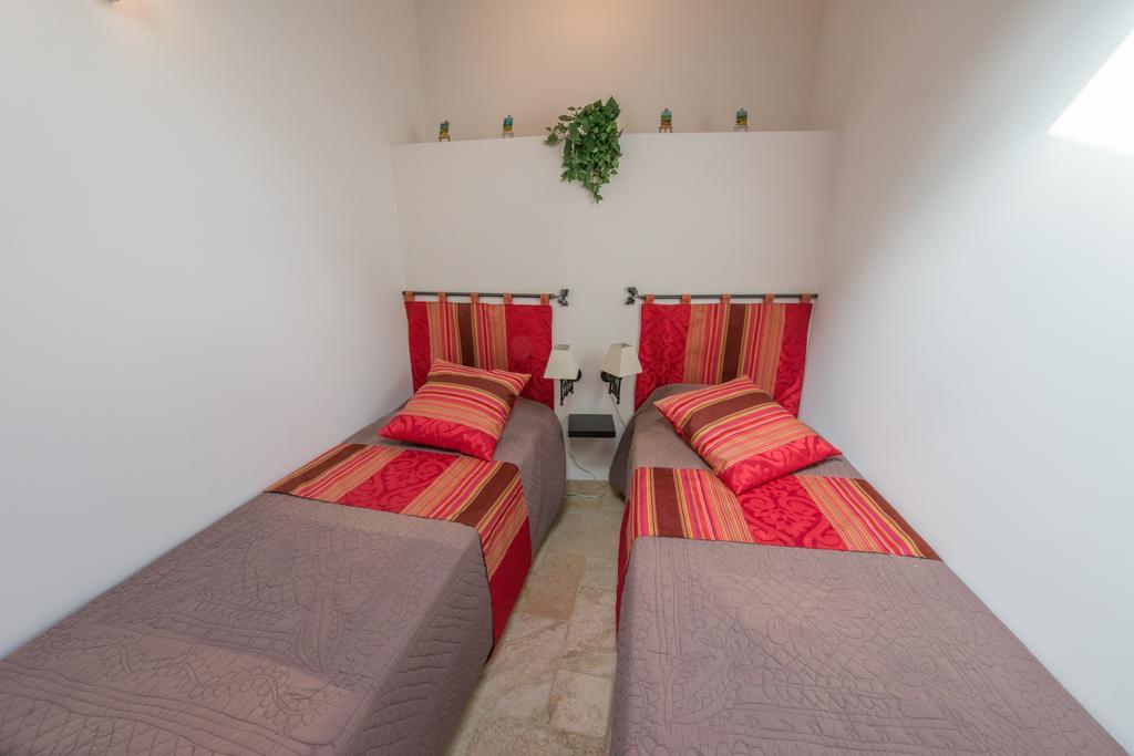 La Treille Et L'Impasse Hotel Ansouis Kamer foto